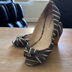 Naturalizer Wedges